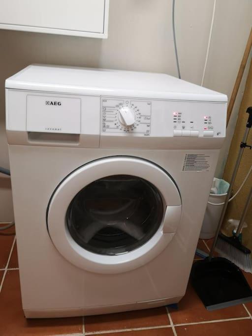 Nyoppusset Leilighet. Dusj Med Steambad. Apartment *
